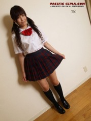 Asian schoolgirl porno pics