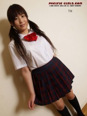 Asian schoolgirl porno pics